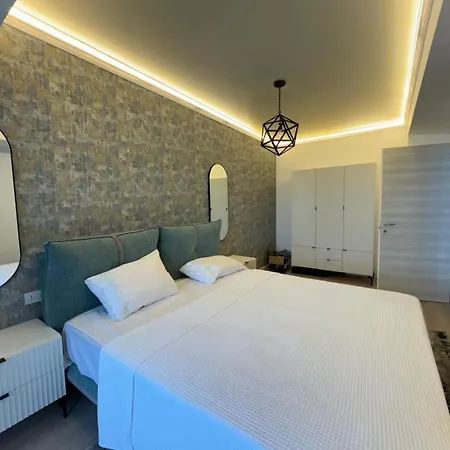 Szálloda White Titanic 3 Premium Năvodari